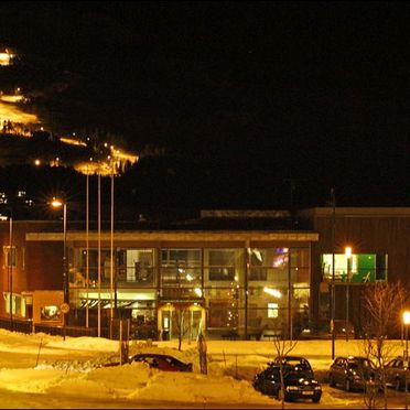 Surnadal kulturhus om kvelden